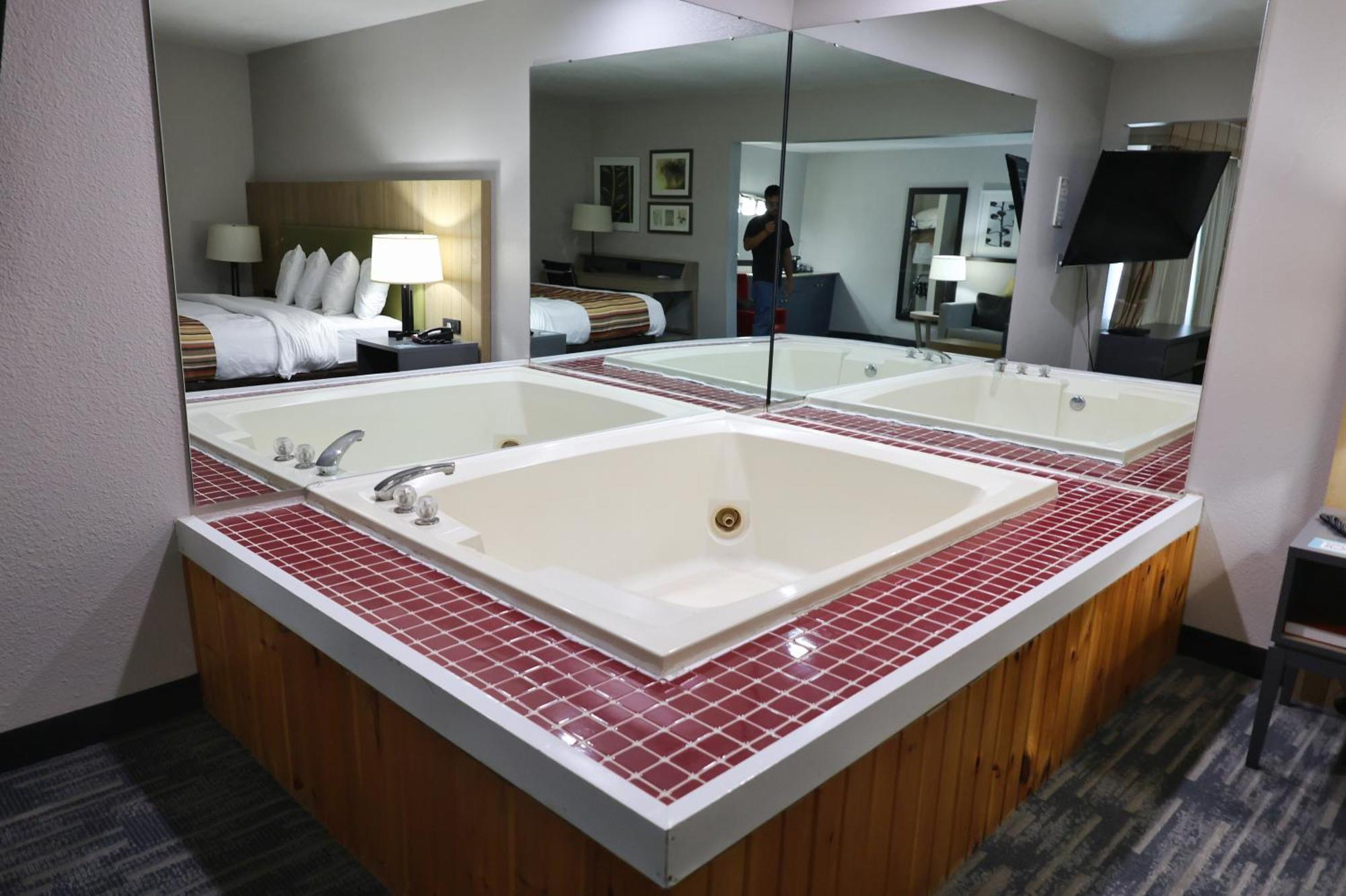 Country Inn & Suites By Radisson, Sparta, Wi Exteriér fotografie