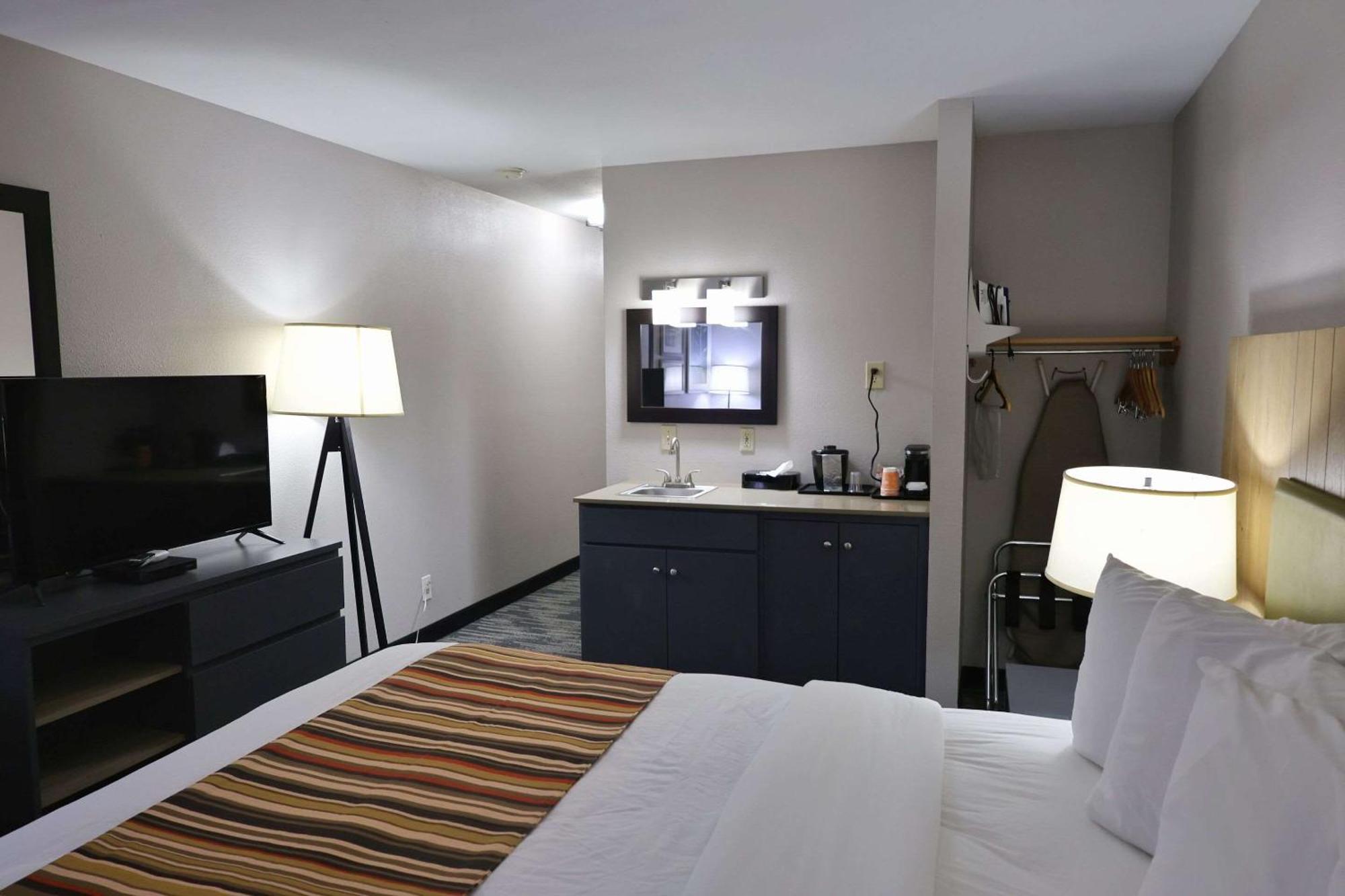 Country Inn & Suites By Radisson, Sparta, Wi Exteriér fotografie